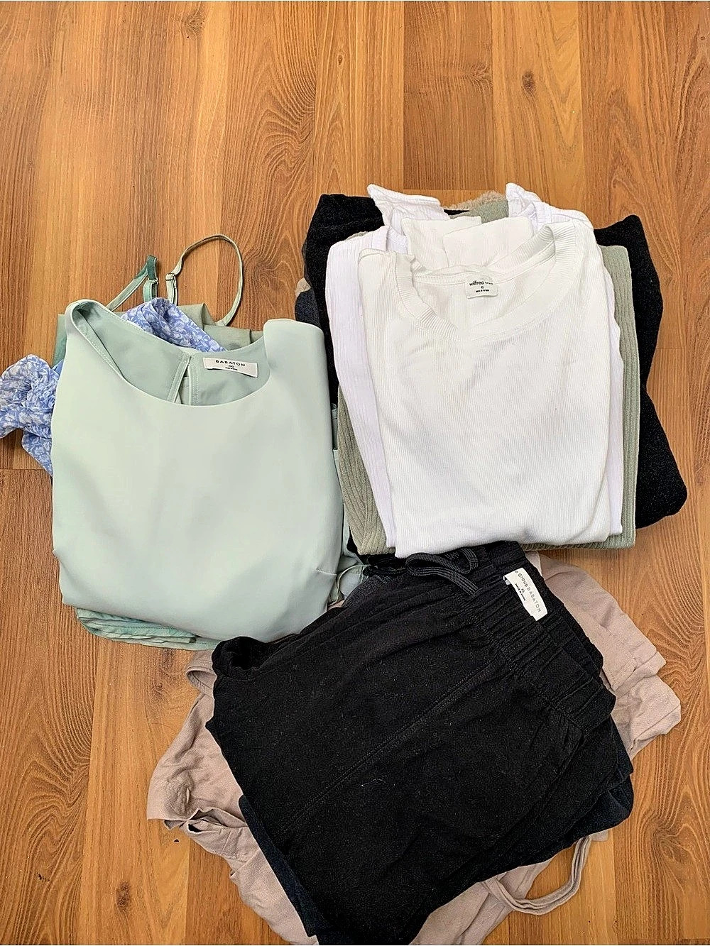 Women’s Clothing Bundle
